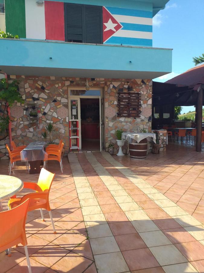 Affittacamere El Mojito Calopezzati Exterior photo
